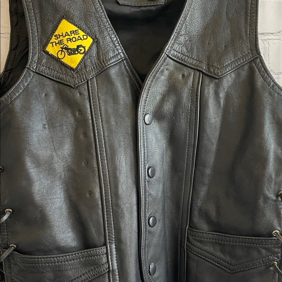 All American Ryder Black Leather Biker Vest with Harley-Davidson - Picture 4 of 8